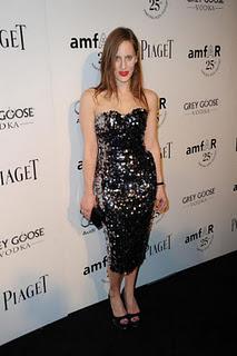 Alek Wek e Liz Goldwyn in Dolce & Gabbana all'Amfar di Los Angeles