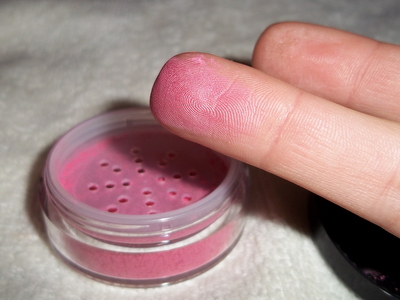 Blush del momento: Babydoll Essence e Soho NeveCosmetics