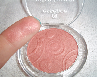 Blush del momento: Babydoll Essence e Soho NeveCosmetics