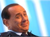 Berlusconi: “Non entrate politica…” (Video)