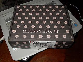 E' arrivata la mia Glossy Box!!!