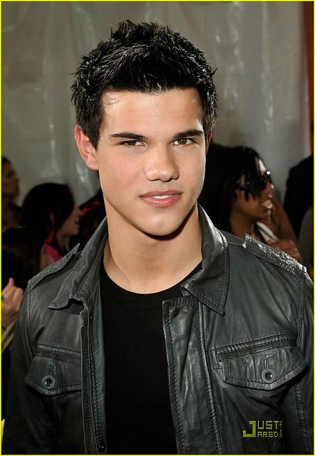 TUTTI I TAGLI DI CAPELLI E I LOOK DI TAYLOR LAUTNER :  IL DIVO DI BREAKING DAWN 2