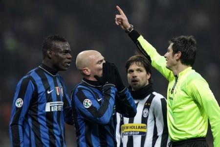 arbitro inter juve 450x300 Serie A: Inter Juve 1a 2, bianconeri in vetta