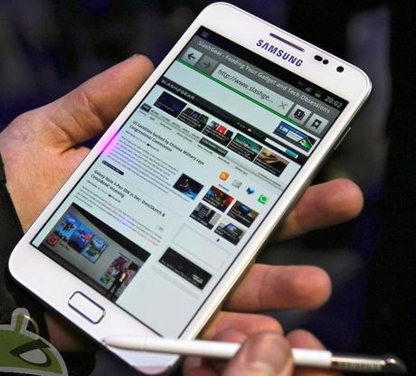 Galaxy Note Bianco / White : L’eleganza del Bianco sullo SmarTablet ma a che prezzo?