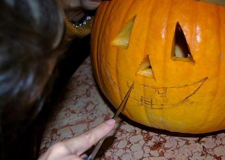 Creare una zucca luminosa di Halloween