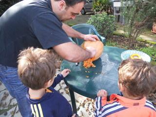 Facciamo la zucca per Halloween