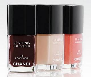 CHANEL LES VERNIS... j'adore!!! ^_^