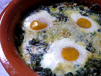 spinaci con uova al forno