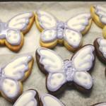 Biscotti decorati con glassa reale e con zucchero colorato