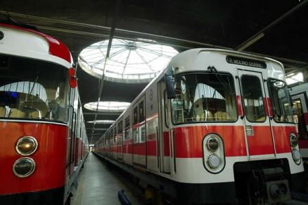 metropolitana milano linea rossa 450x300 Milano: Si denuda e masturba dietro studentessa, arrestato 31enne Egiziano