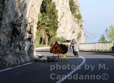 Strada amalfitana 163, dopo caduta massi