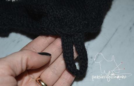 Lezioni di maglia: il tutorial del maglioncino con teschio per Brett Maglioncino_teschio_5