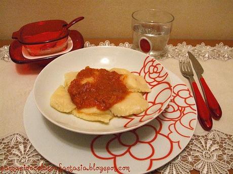 Ravioli ripieni con stracchino e prosciutto cotto