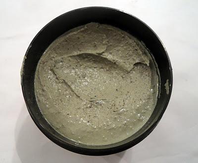 LUSH - Mascherita Piperita Review + Photos