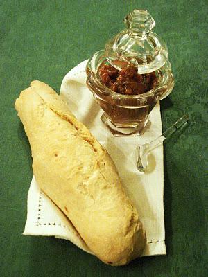 Chutney di cachi e datteri