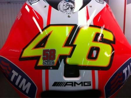 ducati valentino rossi 58 sic 450x336 Valentino Rossi: A valencia con il Sic