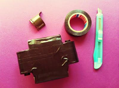 TUTORIAL (english version) • how to make a PIMhole (pretty in mad PINHOLE CAMERA)