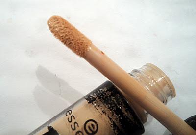 Essence - Eyeshadow Base Nuova Collezione Permanente Review/Recensione + Photos/Foto