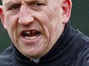 Panca inglese, anche Edwards mette coda