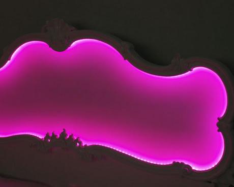 Letto matrimoniale barocco luminoso: illuminazione led RGB design myArtistic