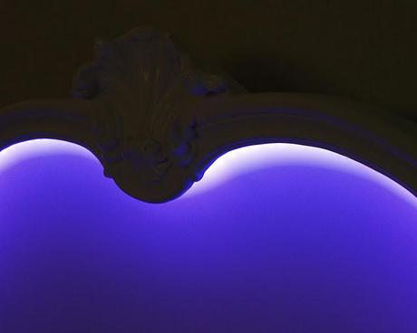 Letto matrimoniale barocco luminoso: illuminazione led RGB design myArtistic