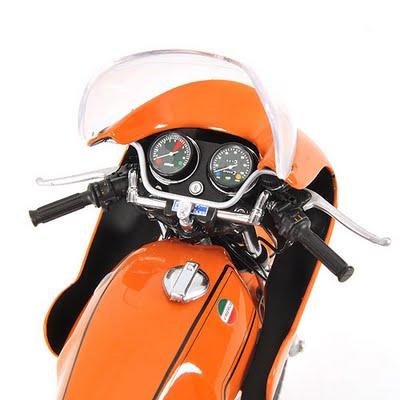 Laverda Jota 1978 by Minichamps