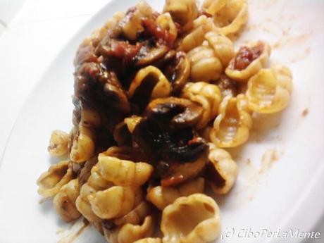 Pasta con Funghi Champignon