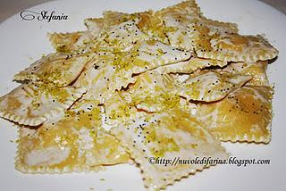 Ravioli al salmone con profumo di limone