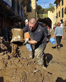 NON TUTTI GLI ANGELI HANNO LE ALI.....