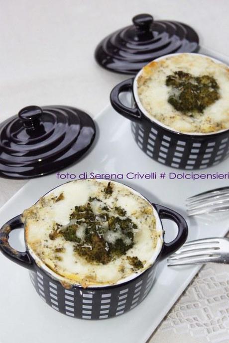 LASAGNA BIANCA IN COCOTTE CON BROCCOLETTI di Dolcipensieri