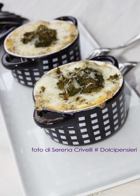 LASAGNA BIANCA IN COCOTTE CON BROCCOLETTI di Dolcipensieri