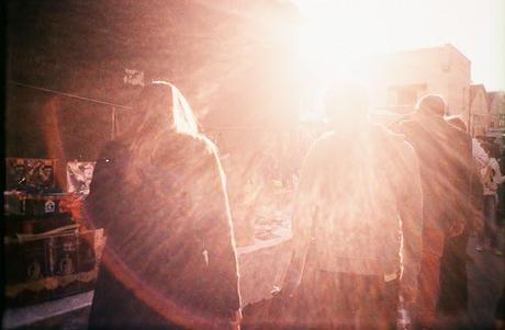 LOMOGRAPHY • al mercatino dell'usato con Pentax PC-550 e Lomography X Tungsten 64 35mm, x-pro