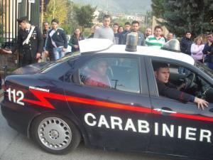 Giovane veterinario ucciso durante rapina: cc fermano 2 sospettati trasferiti nel carcere di Poggioreale.