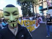 Scontri Milano Studenti Forze Dell'Ordine.