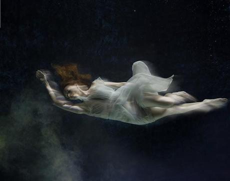 Zena Holloway e le sue visioni acquatiche