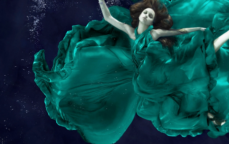 Zena Holloway e le sue visioni acquatiche