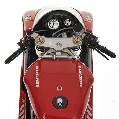 Ducati 916 C.Fogarty 1995 - Team Ducati Corse Virginio Ferrari by Minichamps