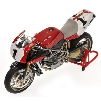 Ducati 916 C.Fogarty 1995 - Team Ducati Corse Virginio Ferrari by Minichamps