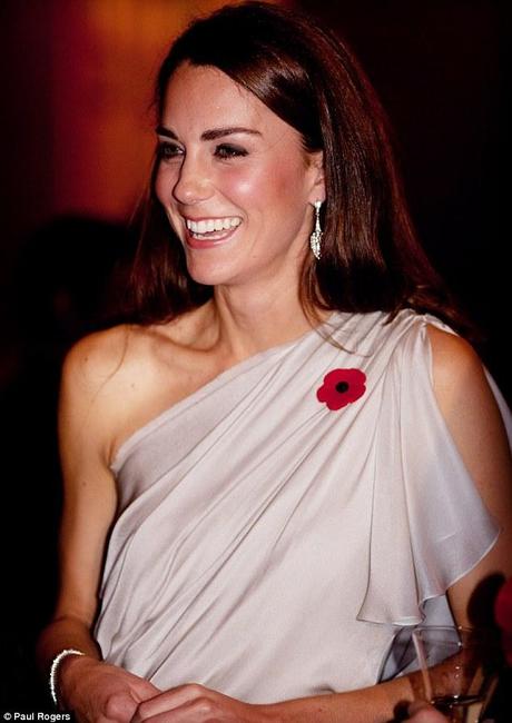 FASHION ICON | Kate Middleton in Jenny Packham @St. James Palace