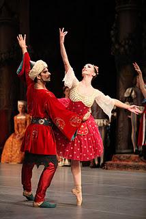Shiseido @Teatro alla Scala per il balletto Raymonda