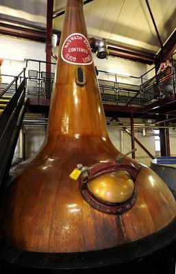 Viaggio nel Mondo - Irlanda del Nord la più vecchia distilleria al Mondo