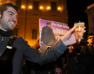 FESTE DI GIUBILO A ROMA DOPO LE DIMISSIONI DI BERLUSCONI