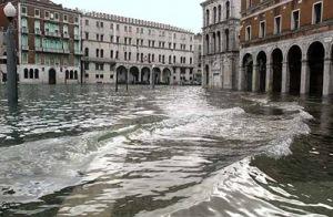 acqua alta a Venezia