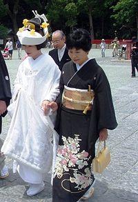 Dal Giappone con furore: il kimono.