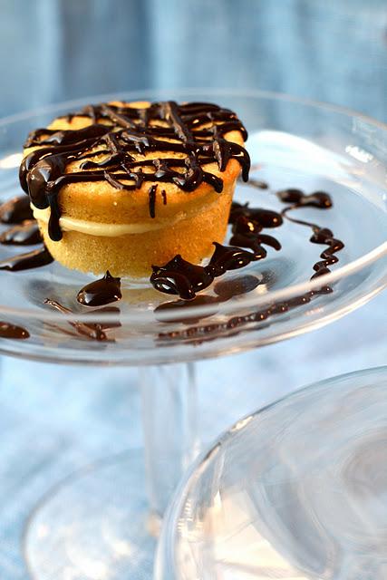 Boston cream pie...in un cupcake!