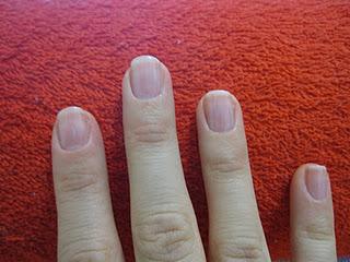 Review1: smalto semipermanente Pics Nails