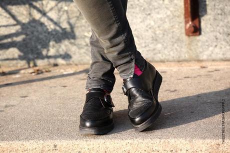 In the Street...Black & Gray denim + Vintage Piedipull, Milan