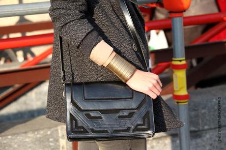 In the Street...Black & Gray denim + Vintage Piedipull, Milan