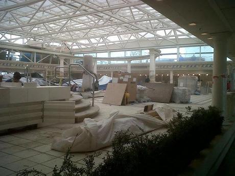 Splendour of the seas : dry dock