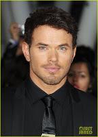 Kellan Luz in Dolce & Gabbana alla ‘The Twilight Saga: Breaking Dawn – Part 1′ LA Premiere